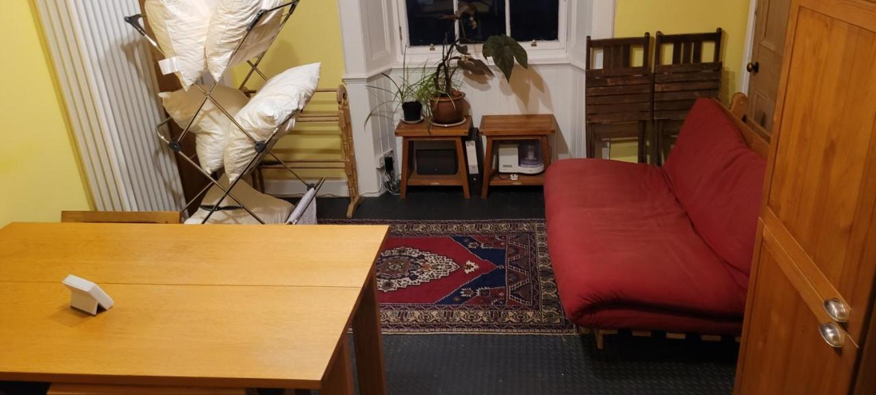 City Centre Flat - Sleep Upto 4 Единбург Екстер'єр фото