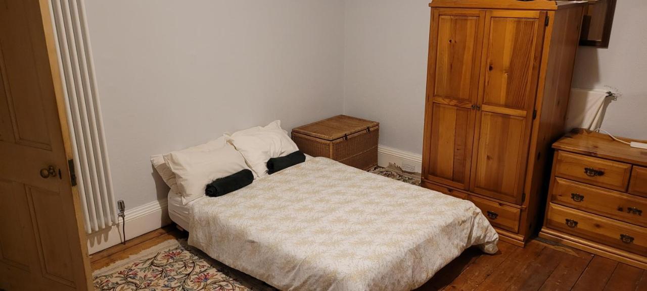 City Centre Flat - Sleep Upto 4 Единбург Екстер'єр фото
